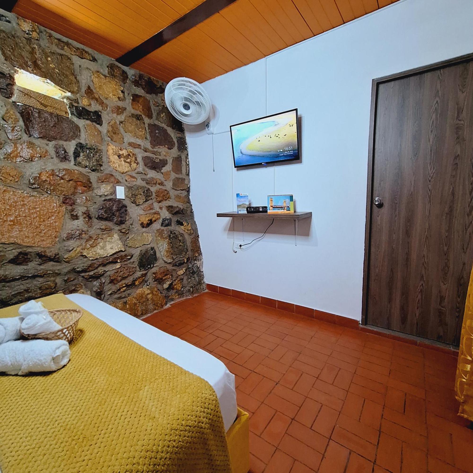 Hostal Colombian Gold San Gil Esterno foto